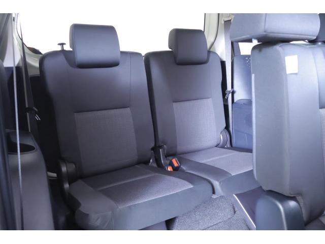 シエンタ G 衝突被害軽減ブレーキ 純正9インチナビ 地デジTV 全周囲カメラ スマートキー ETC2.0 クリアランスソナー 車線逸脱警報 オートハイビーム 両側電動ドア ドラレコ 先行車発進告知機能 Bluetooth接続 LEDライト 横滑防止装置 当社社用車(40枚目)