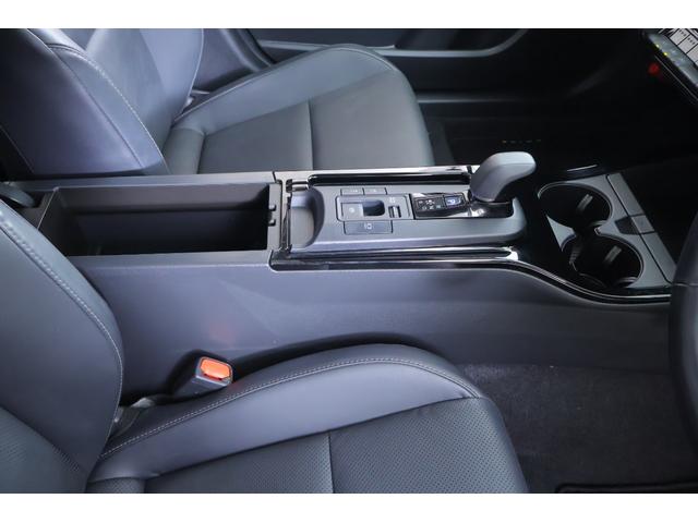 プリウス Ｚ　４ＷＤ　モデリスタフルエアロ　衝突被害軽減ブレーキ　パノラマルーフ　１２．３インチＤＡ　地デジＴＶ　全周囲カメラ　ＢＳＭ　レーダークルーズ　車線逸脱警報　ＥＴＣ２．０　シートヒーター＆クール　ＡＣ１００Ｖー１５００Ｗ　デジタルミラー　前後ドラレコ（40枚目）