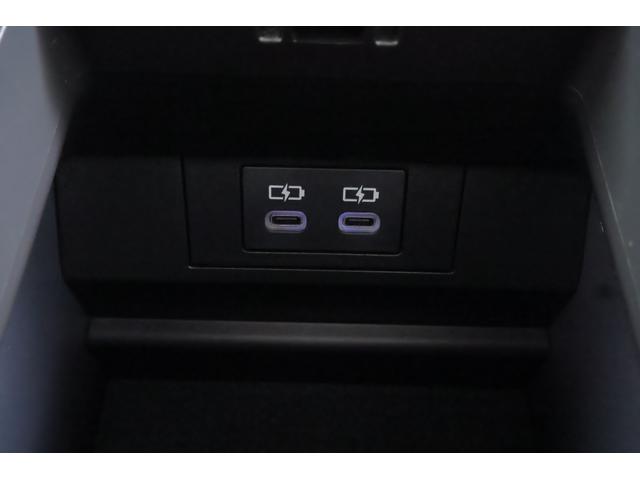 プリウス Ｚ　４ＷＤ　モデリスタフルエアロ　衝突被害軽減ブレーキ　パノラマルーフ　１２．３インチＤＡ　地デジＴＶ　全周囲カメラ　ＢＳＭ　レーダークルーズ　車線逸脱警報　ＥＴＣ２．０　シートヒーター＆クール　ＡＣ１００Ｖー１５００Ｗ　デジタルミラー　前後ドラレコ（41枚目）