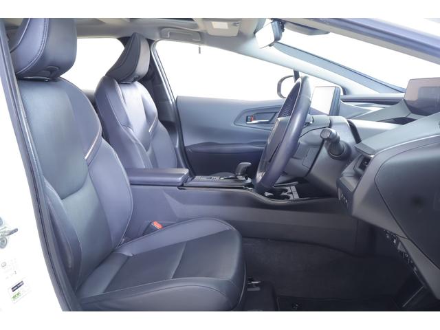 プリウス Ｚ　４ＷＤ　モデリスタフルエアロ　衝突被害軽減ブレーキ　パノラマルーフ　１２．３インチＤＡ　地デジＴＶ　全周囲カメラ　ＢＳＭ　レーダークルーズ　車線逸脱警報　ＥＴＣ２．０　シートヒーター＆クール　ＡＣ１００Ｖー１５００Ｗ　デジタルミラー　前後ドラレコ（43枚目）