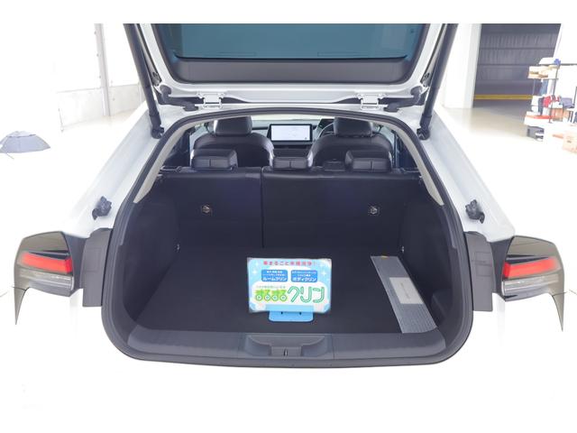 プリウス Ｚ　４ＷＤ　モデリスタフルエアロ　衝突被害軽減ブレーキ　パノラマルーフ　１２．３インチＤＡ　地デジＴＶ　全周囲カメラ　ＢＳＭ　レーダークルーズ　車線逸脱警報　ＥＴＣ２．０　シートヒーター＆クール　ＡＣ１００Ｖー１５００Ｗ　デジタルミラー　前後ドラレコ（51枚目）