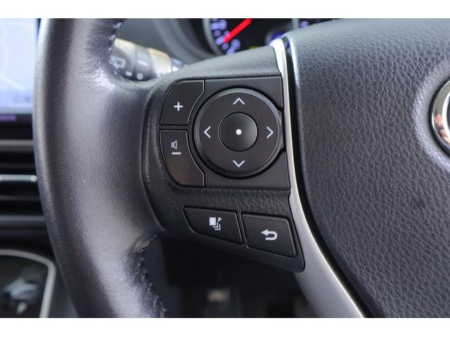 ヴォクシー ＺＳ　４ＷＤ　純正９インチナビ　地デジＴＶ　バックカメラ　後席モニター　スマートキー　ＥＴＣ　コーナーセンサー　両側電動スライドドア　Ｂｌｕｅｔｏｏｔｈ接続　アイドリングストップ　ＬＥＤヘッドライト　純正アルミ　横滑り防止装置（18枚目）