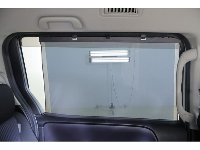 ヴォクシー ＺＳ　４ＷＤ　純正９インチナビ　地デジＴＶ　バックカメラ　後席モニター　スマートキー　ＥＴＣ　コーナーセンサー　両側電動スライドドア　Ｂｌｕｅｔｏｏｔｈ接続　アイドリングストップ　ＬＥＤヘッドライト　純正アルミ　横滑り防止装置（37枚目）