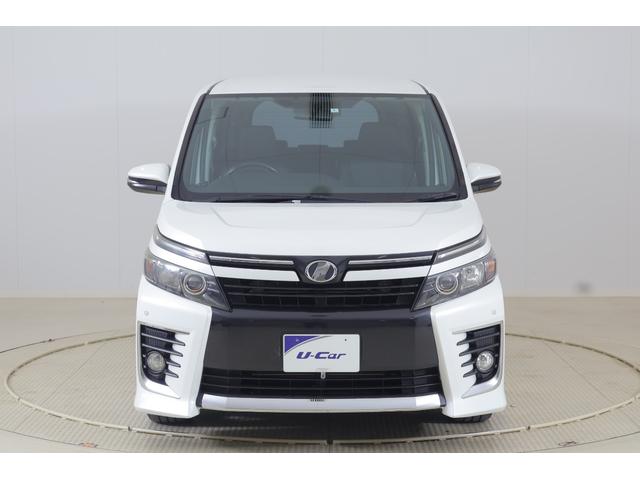 ヴォクシー ＺＳ　４ＷＤ　純正９インチナビ　地デジＴＶ　バックカメラ　後席モニター　スマートキー　ＥＴＣ　コーナーセンサー　両側電動スライドドア　Ｂｌｕｅｔｏｏｔｈ接続　アイドリングストップ　ＬＥＤヘッドライト　純正アルミ　横滑り防止装置（40枚目）