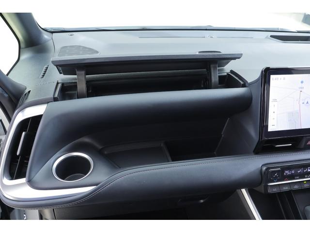 ノア ハイブリッドＳ－Ｚ　衝突被害軽減ブレーキ　１０．５型ＤＡナビ　地デジＴＶ　全周囲カメラ　後席モニター　ＥＴＣ２．０　デジタルミラー　ＢＳＭ　レーダークルーズ　車線逸脱警報　オートハイビーム　クリアランスソナー　両側電動ドア　シートヒーター　ＡＣ１００Ｖ１５００Ｗ（44枚目）