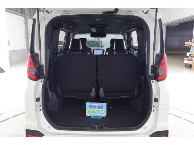 ノア ハイブリッドＳ－Ｚ　衝突被害軽減ブレーキ　１０．５型ＤＡナビ　地デジＴＶ　全周囲カメラ　後席モニター　ＥＴＣ２．０　デジタルミラー　ＢＳＭ　レーダークルーズ　車線逸脱警報　オートハイビーム　クリアランスソナー　両側電動ドア　シートヒーター　ＡＣ１００Ｖ１５００Ｗ（56枚目）