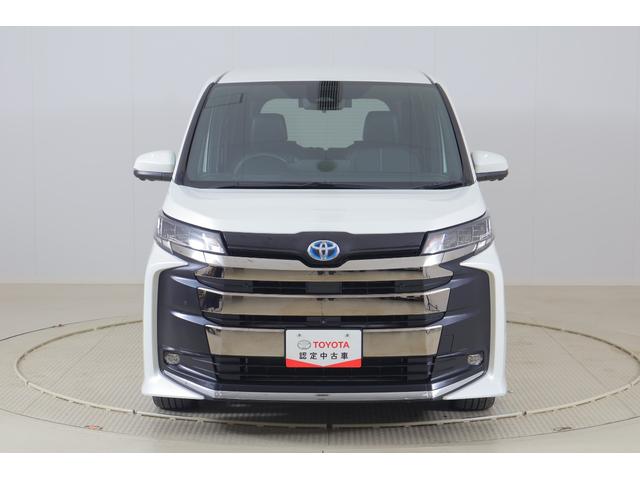 ノア ハイブリッドＳ－Ｚ　衝突被害軽減ブレーキ　１０．５型ＤＡナビ　地デジＴＶ　全周囲カメラ　後席モニター　ＥＴＣ２．０　デジタルミラー　ＢＳＭ　レーダークルーズ　車線逸脱警報　オートハイビーム　クリアランスソナー　両側電動ドア　シートヒーター　ＡＣ１００Ｖ１５００Ｗ（57枚目）