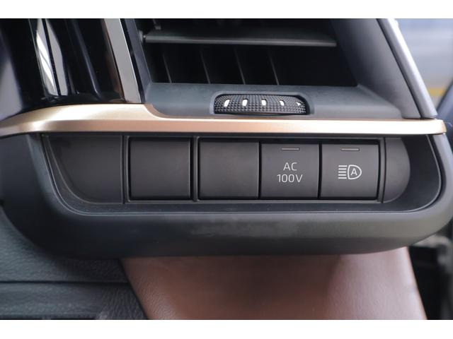 クラウンクロスオーバー Ｇレザーパッケージ　４ＷＤ　１２．３インチＤＡ　地デジＴＶ　全周囲カメラ　ＢＳＭ　衝突被害軽減ブレーキ　レーダークルーズ　車線逸脱警報　クリアランスソナー　ＥＴＣ２．０　本革　シートヒーター＆クール　ＡＣ１００Ｖー１５００Ｗ　前後ドラレコ　４眼ＬＥＤライト（33枚目）