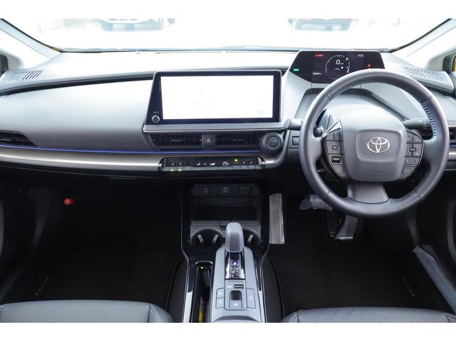 プリウス Ｚ　衝突被害軽減ブレーキ　ＢＳＭ　１２．３インチＤＡ地デジ　全周囲カメラ　ＥＴＣ２．０　レーダークルーズ　車線逸脱警報　オートハイビーム　シートヒーター＆クール　パワーシート　ステアリングヒーター　ＡＣ１００Ｖ－１５００Ｗ　クリアランスソナー　パワーバックドア（12枚目）