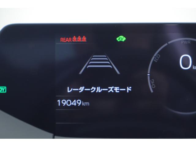 プリウス Ｚ　衝突被害軽減ブレーキ　ＢＳＭ　１２．３インチＤＡ地デジ　全周囲カメラ　ＥＴＣ２．０　レーダークルーズ　車線逸脱警報　オートハイビーム　シートヒーター＆クール　パワーシート　ステアリングヒーター　ＡＣ１００Ｖ－１５００Ｗ　クリアランスソナー　パワーバックドア（23枚目）