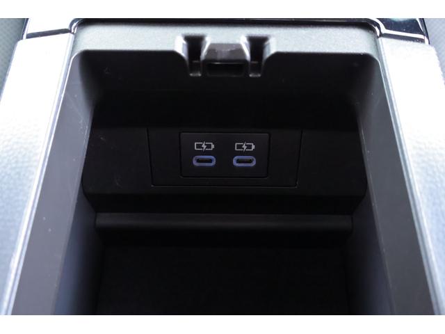 プリウス Ｚ　衝突被害軽減ブレーキ　ＢＳＭ　１２．３インチＤＡ地デジ　全周囲カメラ　ＥＴＣ２．０　レーダークルーズ　車線逸脱警報　オートハイビーム　シートヒーター＆クール　パワーシート　ステアリングヒーター　ＡＣ１００Ｖ－１５００Ｗ　クリアランスソナー　パワーバックドア（40枚目）