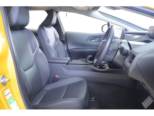 プリウス Ｚ　衝突被害軽減ブレーキ　ＢＳＭ　１２．３インチＤＡ地デジ　全周囲カメラ　ＥＴＣ２．０　レーダークルーズ　車線逸脱警報　オートハイビーム　シートヒーター＆クール　パワーシート　ステアリングヒーター　ＡＣ１００Ｖ－１５００Ｗ　クリアランスソナー　パワーバックドア（42枚目）