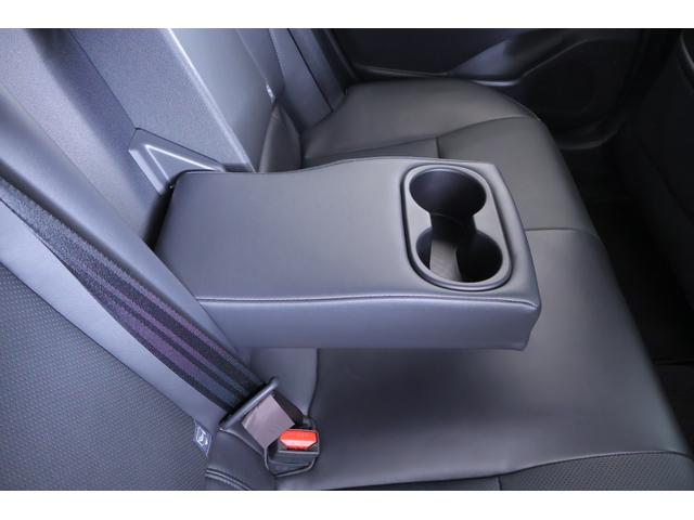 プリウス Ｚ　衝突被害軽減ブレーキ　ＢＳＭ　１２．３インチＤＡ地デジ　全周囲カメラ　ＥＴＣ２．０　レーダークルーズ　車線逸脱警報　オートハイビーム　シートヒーター＆クール　パワーシート　ステアリングヒーター　ＡＣ１００Ｖ－１５００Ｗ　クリアランスソナー　パワーバックドア（46枚目）