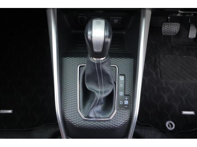 ライズ Ｚ　衝突被害軽減ブレーキ　ＢＳＭ　９インチナビ　地デジＴＶ　全周囲カメラ　スマートキー　ＥＴＣ　レーダークルーズ　オートハイビーム　車線逸脱警報　コーナーセンサー　前後ドラレコ　シートヒーター　ＬＥＤヘッドライト　先行車発進告知機能　Ｂｌｕｅｔｏｏｔｈ接続（31枚目）