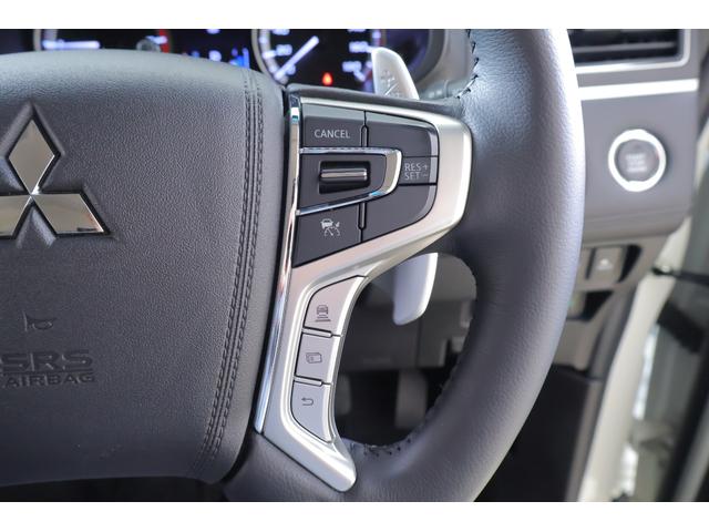 デリカＤ：５ Ｐ　４ＷＤ　衝突被害軽減ブレーキ　純正１０型ナビ　地デジＴＶ　アラウンドビューモニター　スマートキー　ＥＴＣ　レーダークルーズ　車線逸脱警報　オートハイビーム　両側電動ドア　シートヒーター　ステアリングヒーター　電動サイドステップ　前後ドラレコ　パワーバックドア（22枚目）