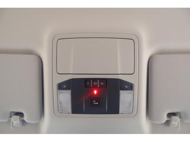 デリカＤ：５ Ｐ　４ＷＤ　衝突被害軽減ブレーキ　純正１０型ナビ　地デジＴＶ　アラウンドビューモニター　スマートキー　ＥＴＣ　レーダークルーズ　車線逸脱警報　オートハイビーム　両側電動ドア　シートヒーター　ステアリングヒーター　電動サイドステップ　前後ドラレコ　パワーバックドア（29枚目）