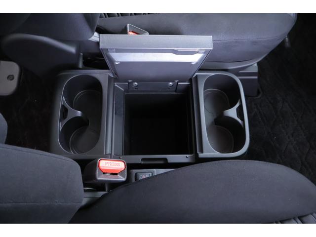 デリカＤ：５ Ｐ　４ＷＤ　衝突被害軽減ブレーキ　純正１０型ナビ　地デジＴＶ　アラウンドビューモニター　スマートキー　ＥＴＣ　レーダークルーズ　車線逸脱警報　オートハイビーム　両側電動ドア　シートヒーター　ステアリングヒーター　電動サイドステップ　前後ドラレコ　パワーバックドア（35枚目）