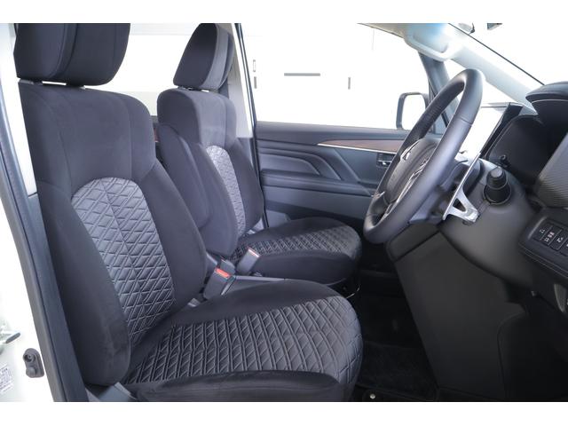 デリカＤ：５ Ｐ　４ＷＤ　衝突被害軽減ブレーキ　純正１０型ナビ　地デジＴＶ　アラウンドビューモニター　スマートキー　ＥＴＣ　レーダークルーズ　車線逸脱警報　オートハイビーム　両側電動ドア　シートヒーター　ステアリングヒーター　電動サイドステップ　前後ドラレコ　パワーバックドア（37枚目）