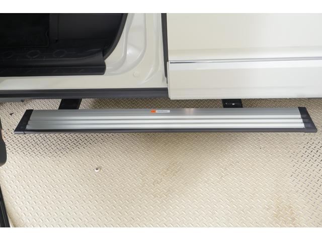 デリカＤ：５ Ｐ　４ＷＤ　衝突被害軽減ブレーキ　純正１０型ナビ　地デジＴＶ　アラウンドビューモニター　スマートキー　ＥＴＣ　レーダークルーズ　車線逸脱警報　オートハイビーム　両側電動ドア　シートヒーター　ステアリングヒーター　電動サイドステップ　前後ドラレコ　パワーバックドア（45枚目）