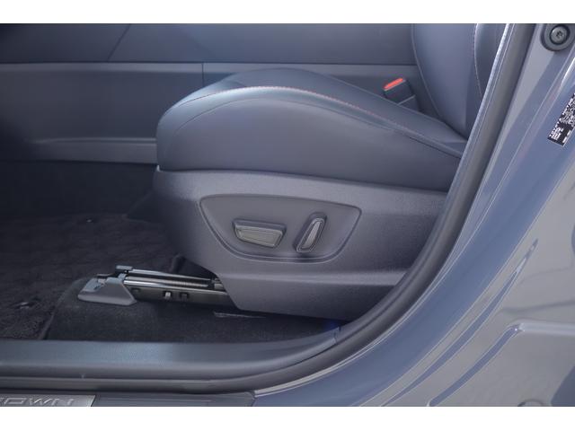 クラウンスポーツ ＰＨＥＶ　ＲＳ　４ＷＤ　１２．３インチＤＡナビ　地デジＴＶ　全周囲カメラ　ＢＳＭ　衝突被害軽減ブレーキ　レーダークルーズ　車線逸脱警報　ＥＴＣ２．０　デジタルミラー　前後ドラレコ　本革　シートヒーター＆クール　パワーバックドア　ＡＣ１００Ｖ－１５００Ｗ（46枚目）