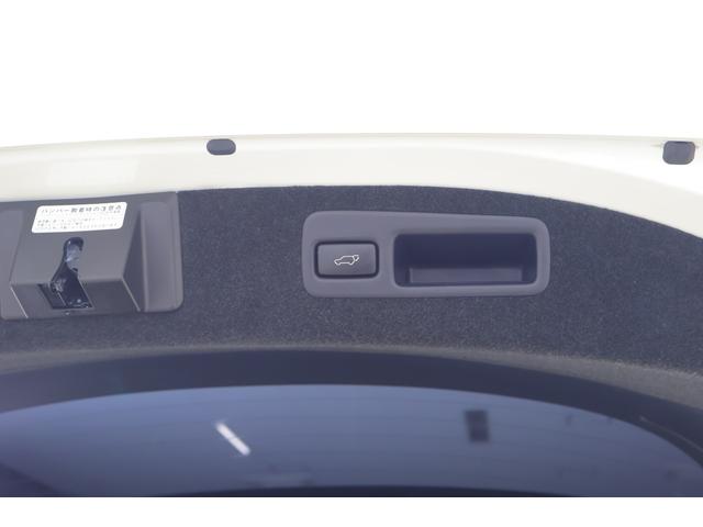 ハリアー プレミアム　モデリスタフルエアロ　衝突被害軽減ブレーキ　純正９インチナビ　地デジＴＶ　バックカメラ　ＥＴＣ２．０　レーダークルーズ　オートハイビーム　車線逸脱警報　クリアランスソナー　パワーシート　パワーバックドア　ドラレコ　横滑り防止装置　ワンオーナー（41枚目）