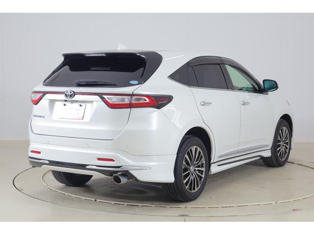 ハリアー プレミアム　モデリスタフルエアロ　衝突被害軽減ブレーキ　純正９インチナビ　地デジＴＶ　バックカメラ　ＥＴＣ２．０　レーダークルーズ　オートハイビーム　車線逸脱警報　クリアランスソナー　パワーシート　パワーバックドア　ドラレコ　横滑り防止装置　ワンオーナー（45枚目）