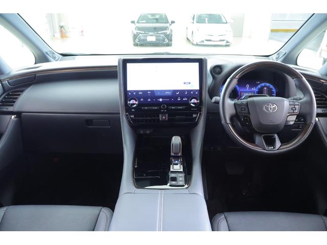 アルファードハイブリッド Ｚ　４ＷＤ　サンルーフ　衝突被害軽減ブレーキ　１４型ＤＡナビ　地デジＴＶ　全周囲カメラ　１４インチリアエンター　ＢＳＭ　レーダークルーズ　車線逸脱警報　シートヒーター＆クール　前後ドラレコ　ＡＣ１００Ｖ１５００Ｗ　パワーバックドア　３眼ＬＥＤライト　ワンオーナー（12枚目）