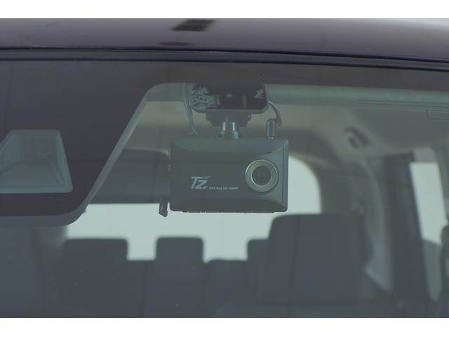 ルーミー カスタムＧ　衝突被害軽減ブレーキ　９インチＤＡ　地デジＴＶ　全周囲カメラ　レーダークルーズ　スマートキー　ＥＴＣ　オートハイビーム　車線逸脱警報　クリアランスソナー　両側電動ドア　シートヒーター　ＬＥＤヘッドライト　前後ドラレコ　横滑り防止装置　ワンオーナー（33枚目）