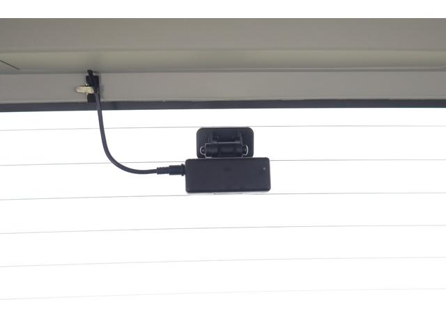 ルーミー カスタムＧ　衝突被害軽減ブレーキ　９インチＤＡ　地デジＴＶ　全周囲カメラ　レーダークルーズ　スマートキー　ＥＴＣ　オートハイビーム　車線逸脱警報　クリアランスソナー　両側電動ドア　シートヒーター　ＬＥＤヘッドライト　前後ドラレコ　横滑り防止装置　ワンオーナー（34枚目）