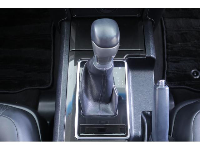 ランドクルーザープラド ＴＸ　Ｌパッケージ・ブラックエディション　４ＷＤ　本革シート　衝突被害軽減ブレーキ　純正９インチナビ　地デジＴＶ　バックカメラ　スマートキー　ＥＴＣ　レーダークルーズ　車線逸脱警報　オートハイビーム　シートヒーター＆クール　ＬＥＤヘッドライト　横滑り防止装置（25枚目）