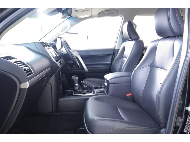 ランドクルーザープラド ＴＸ　Ｌパッケージ・ブラックエディション　４ＷＤ　本革シート　衝突被害軽減ブレーキ　純正９インチナビ　地デジＴＶ　バックカメラ　スマートキー　ＥＴＣ　レーダークルーズ　車線逸脱警報　オートハイビーム　シートヒーター＆クール　ＬＥＤヘッドライト　横滑り防止装置（34枚目）