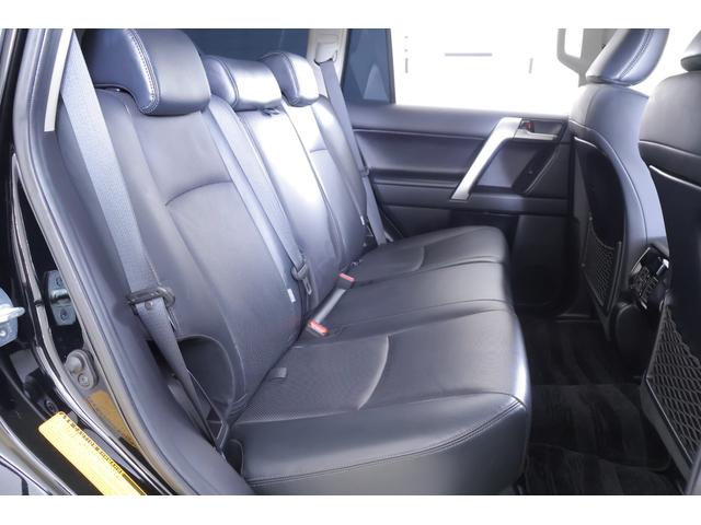 ランドクルーザープラド ＴＸ　Ｌパッケージ・ブラックエディション　４ＷＤ　本革シート　衝突被害軽減ブレーキ　純正９インチナビ　地デジＴＶ　バックカメラ　スマートキー　ＥＴＣ　レーダークルーズ　車線逸脱警報　オートハイビーム　シートヒーター＆クール　ＬＥＤヘッドライト　横滑り防止装置（36枚目）