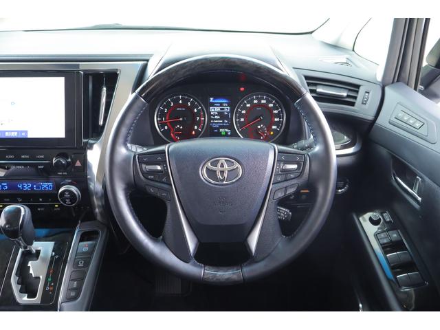 アルファード ２．５Ｓ　Ｃパッケージ　衝突被害軽減ブレーキ　９型ＤＡナビ　地デジＴＶ　バックカメラ　ＥＴＣ　レーダークルーズ　ＢＳＭ　車線逸脱警報　シートヒーター＆クール　ステアリングヒーター　クリアランスソナー　デジタルミラー　ドラレコ　パワーバックドア　３眼ＬＥＤライト（13枚目）