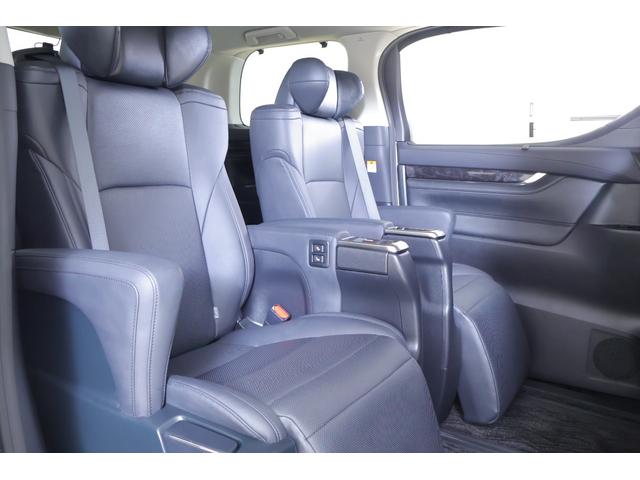 アルファード ２．５Ｓ　Ｃパッケージ　衝突被害軽減ブレーキ　９型ＤＡナビ　地デジＴＶ　バックカメラ　ＥＴＣ　レーダークルーズ　ＢＳＭ　車線逸脱警報　シートヒーター＆クール　ステアリングヒーター　クリアランスソナー　デジタルミラー　ドラレコ　パワーバックドア　３眼ＬＥＤライト（47枚目）