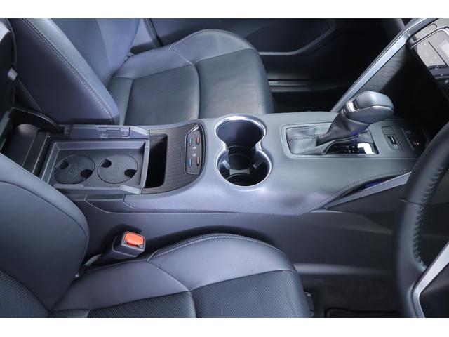 ハリアー Ｚ　レザーパッケージ　モデリスタエアロ　衝突被害軽減ブレーキ　１２．３インチＪＢＬナビ　地デジＴＶ　全周囲カメラ　ＢＳＭ　レーダークルーズ　車線逸脱警報　クリアランスソナー　ＥＴＣ　シートヒーター＆クール　パワーバックドア　デジタルミラー　ドラレコ　ワンオーナー（36枚目）