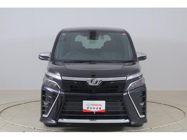 ヴォクシー ＺＳ　煌　衝突被害軽減ブレーキ　純正９インチナビ　地デジＴＶ　バックカメラ　スマートキー　ＥＴＣ　クルーズコントロール　車線逸脱警報　オートハイビーム　両側電動ドア　先行車発進告知機能　Ｂｌｕｅｔｏｏｔｈ接続　ＬＥＤヘッドライト　ドライブレコーダー　横滑防止装置（44枚目）