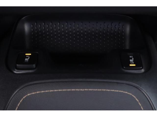 カローラツーリング ハイブリッド　ダブルバイビー　衝突被害軽減ブレーキ　ドラレコ　１０．５インチＤＡナビ　地デジＴＶ　バックカメラ　ＢＳＭ　レーダークルーズ　ＥＴＣ２．０　車線逸脱警報　クリアランスソナー　シートヒーター　ステアリングヒーター　ＡＣ１００Ｖ－１５００Ｗ　ワンオーナー（26枚目）