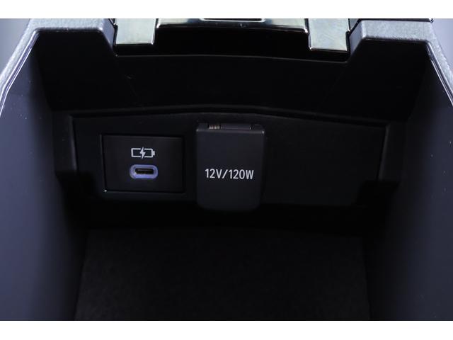 カローラツーリング ハイブリッド　ダブルバイビー　衝突被害軽減ブレーキ　ドラレコ　１０．５インチＤＡナビ　地デジＴＶ　バックカメラ　ＢＳＭ　レーダークルーズ　ＥＴＣ２．０　車線逸脱警報　クリアランスソナー　シートヒーター　ステアリングヒーター　ＡＣ１００Ｖ－１５００Ｗ　ワンオーナー（34枚目）