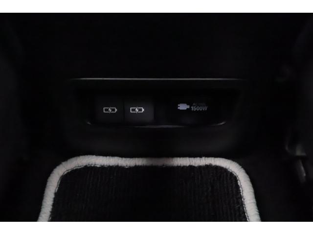 カローラツーリング ハイブリッド　ダブルバイビー　衝突被害軽減ブレーキ　ドラレコ　１０．５インチＤＡナビ　地デジＴＶ　バックカメラ　ＢＳＭ　レーダークルーズ　ＥＴＣ２．０　車線逸脱警報　クリアランスソナー　シートヒーター　ステアリングヒーター　ＡＣ１００Ｖ－１５００Ｗ　ワンオーナー（40枚目）