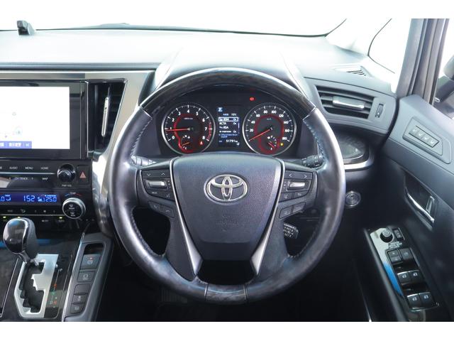 アルファード ２．５Ｓ　Ｃパッケージ　サンルーフ　衝突被害軽減ブレーキ　純正９型ＤＡナビ　地デジＴＶ　バックカメラ　後席モニター　ＥＴＣ２．０　レーダークルーズ　ＢＳＭ　シートヒーター＆クール　クリアランスソナー　ドラレコ　パワーバックドア　３眼ＬＥＤライト　ワンオーナー（13枚目）