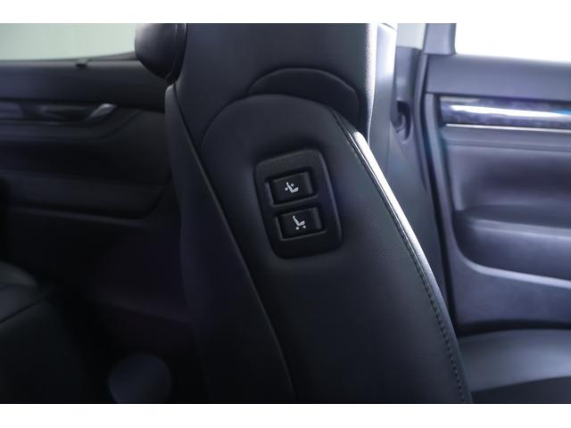 アルファード ２．５Ｓ　Ｃパッケージ　サンルーフ　衝突被害軽減ブレーキ　純正９型ＤＡナビ　地デジＴＶ　バックカメラ　後席モニター　ＥＴＣ２．０　レーダークルーズ　ＢＳＭ　シートヒーター＆クール　クリアランスソナー　ドラレコ　パワーバックドア　３眼ＬＥＤライト　ワンオーナー（50枚目）