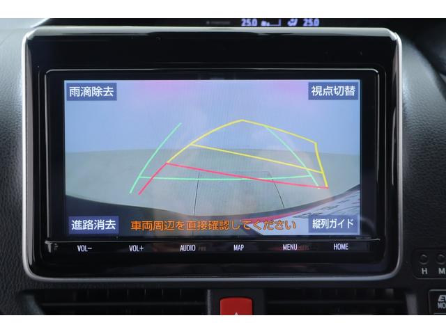 ノア ハイブリッドＳｉ　ダブルバイビーＩＩＩ　衝突被害軽減ブレーキ　純正９インチナビ　地デジＴＶ　バックカメラ　後席モニター　スマートキー　ＥＴＣ　クルコン　車線逸脱警報　オートハイビーム　両側電動ドア　クリアランスソナー　シートヒーター　前後ドラレコ　ＬＥＤライト（15枚目）