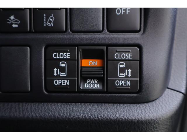 ノア ハイブリッドＳｉ　ダブルバイビーＩＩＩ　衝突被害軽減ブレーキ　純正９インチナビ　地デジＴＶ　バックカメラ　後席モニター　スマートキー　ＥＴＣ　クルコン　車線逸脱警報　オートハイビーム　両側電動ドア　クリアランスソナー　シートヒーター　前後ドラレコ　ＬＥＤライト（30枚目）