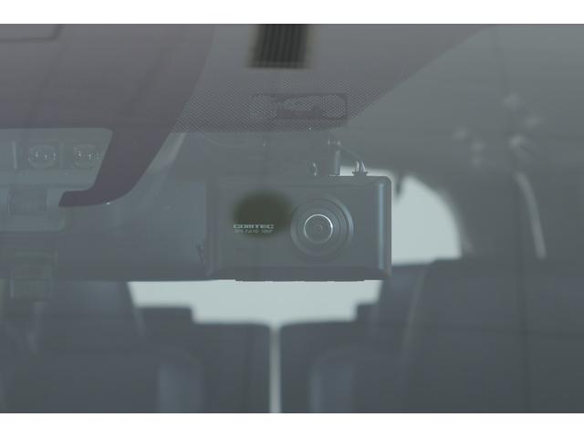 ノア ハイブリッドＳｉ　ダブルバイビーＩＩＩ　衝突被害軽減ブレーキ　純正９インチナビ　地デジＴＶ　バックカメラ　後席モニター　スマートキー　ＥＴＣ　クルコン　車線逸脱警報　オートハイビーム　両側電動ドア　クリアランスソナー　シートヒーター　前後ドラレコ　ＬＥＤライト（38枚目）