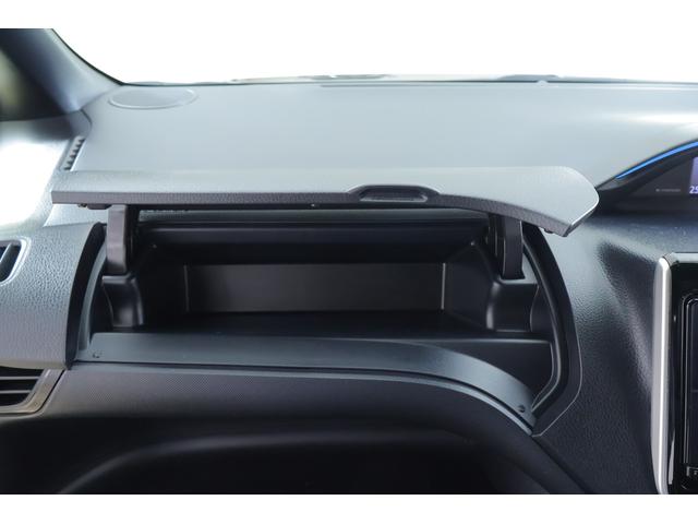 ノア ハイブリッドＳｉ　ダブルバイビーＩＩＩ　衝突被害軽減ブレーキ　純正９インチナビ　地デジＴＶ　バックカメラ　後席モニター　スマートキー　ＥＴＣ　クルコン　車線逸脱警報　オートハイビーム　両側電動ドア　クリアランスソナー　シートヒーター　前後ドラレコ　ＬＥＤライト（40枚目）