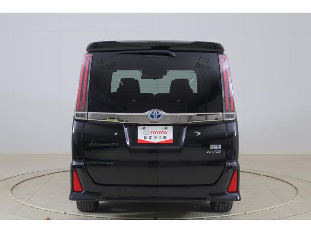 ノア ハイブリッドＳｉ　ダブルバイビーＩＩＩ　衝突被害軽減ブレーキ　純正９インチナビ　地デジＴＶ　バックカメラ　後席モニター　スマートキー　ＥＴＣ　クルコン　車線逸脱警報　オートハイビーム　両側電動ドア　クリアランスソナー　シートヒーター　前後ドラレコ　ＬＥＤライト（55枚目）