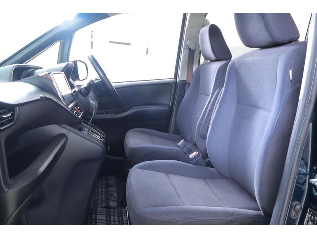 ヴォクシー Ｖ　ツインムーンルーフ　１０インチナビ　地デジＴＶ　バックカメラ　スマートキー　ＥＴＣ　クルーズコントロール　オートハイビーム　両側電動スライドドア　Ｂｌｕｅｔｏｏｔｈ接続　ＬＥＤヘッドライト　アイドリングストップ　純正アルミ　横滑り防止装置（35枚目）