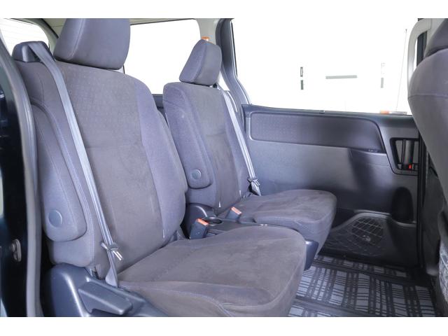 ヴォクシー Ｖ　ツインムーンルーフ　１０インチナビ　地デジＴＶ　バックカメラ　スマートキー　ＥＴＣ　クルーズコントロール　オートハイビーム　両側電動スライドドア　Ｂｌｕｅｔｏｏｔｈ接続　ＬＥＤヘッドライト　アイドリングストップ　純正アルミ　横滑り防止装置（36枚目）