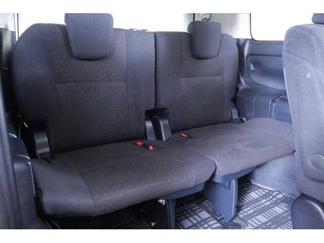 ヴォクシー Ｖ　ツインムーンルーフ　１０インチナビ　地デジＴＶ　バックカメラ　スマートキー　ＥＴＣ　クルーズコントロール　オートハイビーム　両側電動スライドドア　Ｂｌｕｅｔｏｏｔｈ接続　ＬＥＤヘッドライト　アイドリングストップ　純正アルミ　横滑り防止装置（39枚目）