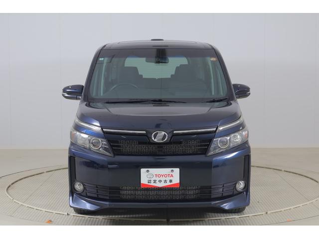 ヴォクシー Ｖ　ツインムーンルーフ　１０インチナビ　地デジＴＶ　バックカメラ　スマートキー　ＥＴＣ　クルーズコントロール　オートハイビーム　両側電動スライドドア　Ｂｌｕｅｔｏｏｔｈ接続　ＬＥＤヘッドライト　アイドリングストップ　純正アルミ　横滑り防止装置（41枚目）